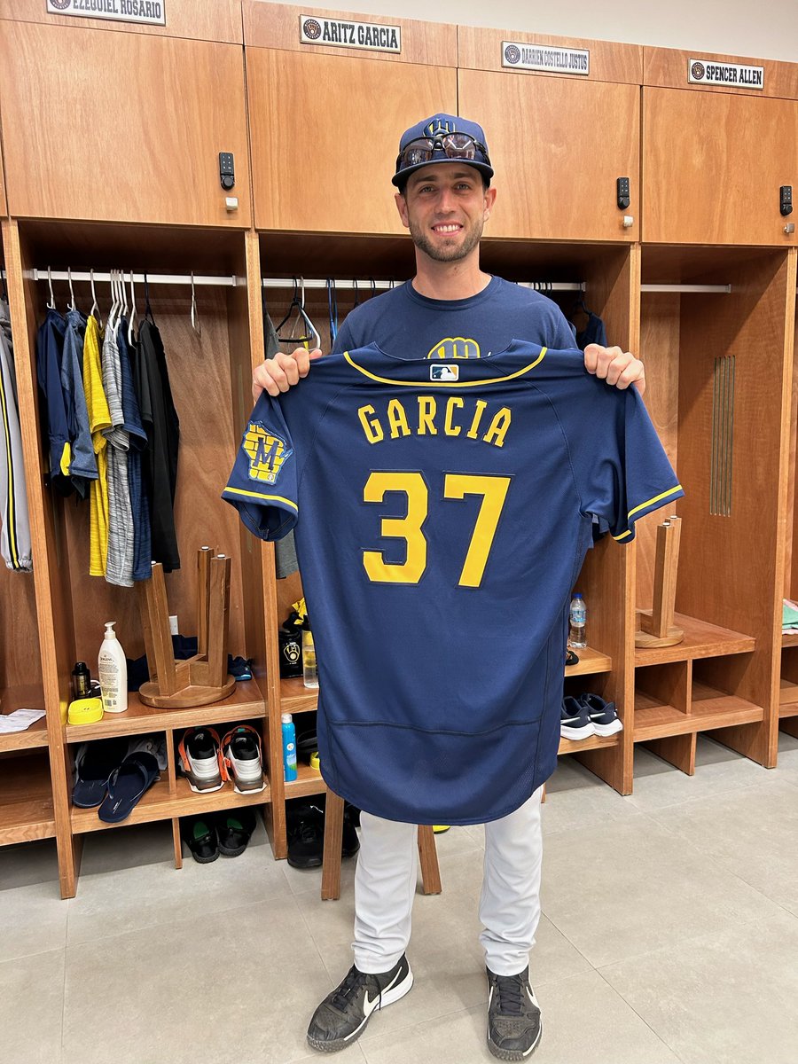 Saludos <a href="/FernandoDiazMLB/">Fernando Díaz</a> , 
Tras ser coach de Team Europa en los Global Games vs <a href="/samuraijapan_pr/">野球日本代表 侍ジャパン 公式</a> el coach navarro Aritz García, contratado por los <a href="/CervecerosMKE/">Cerveceros de Milwaukee</a> como hitting coach 

wbsc.org/es/news/global…