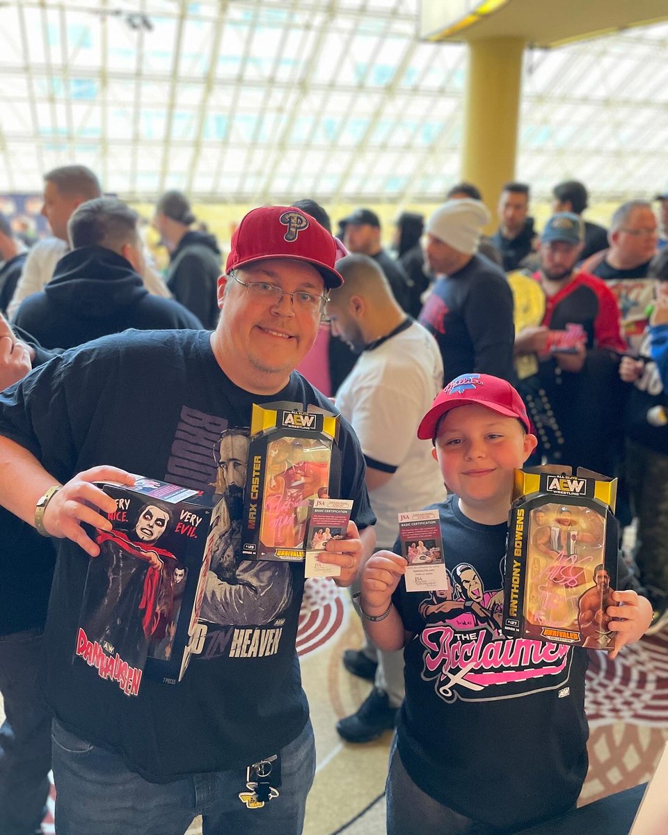 JSA at @wrestlecon 2024 #Philly

Get your show signed items authentication for $10/auto right next to general admission tickets by the Liberty Ballroom. JSA is accepting outside signed items as well for submission fees starting at $20.

#jsaauthenticated #jsa #wrestlecon