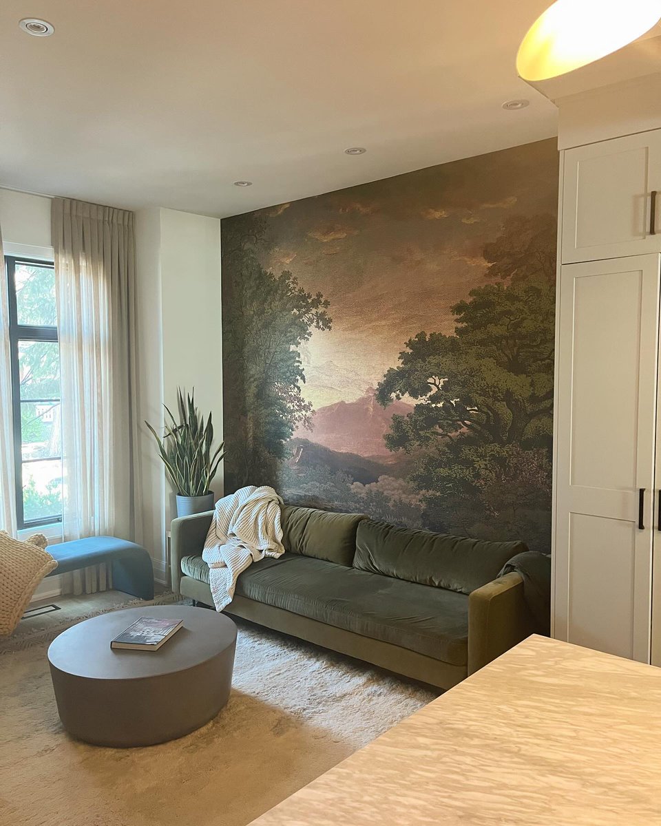 Living room goals! 😍 

We are obsessed with how @jgrante has used our Sketch Forest Morning bespoke mural to instantly lift this calming living room.

#livingroomideas #wallpapermural #interiordesign