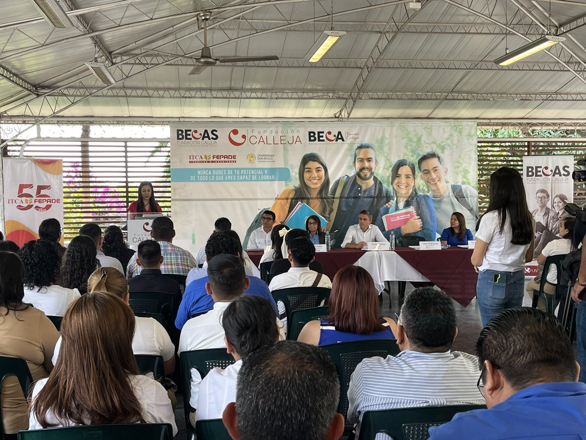 Este día, jóvenes salvadoreños son beneficiados con una beca para continuar sus estudios como parte de nuestro trabajo colaborativo con Fundación Calleja📚