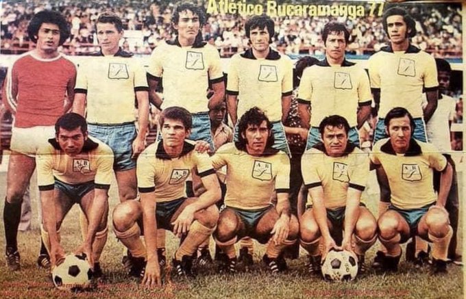 Aquel 1977 Atlético Bucaramanga <a href="/diosesazul1946/">Jose Villanueva</a> <a href="/PipeZarruk/">Felipe Zarruk Diazgranados</a> <a href="/andresmarocco/">Andres Marocco</a>