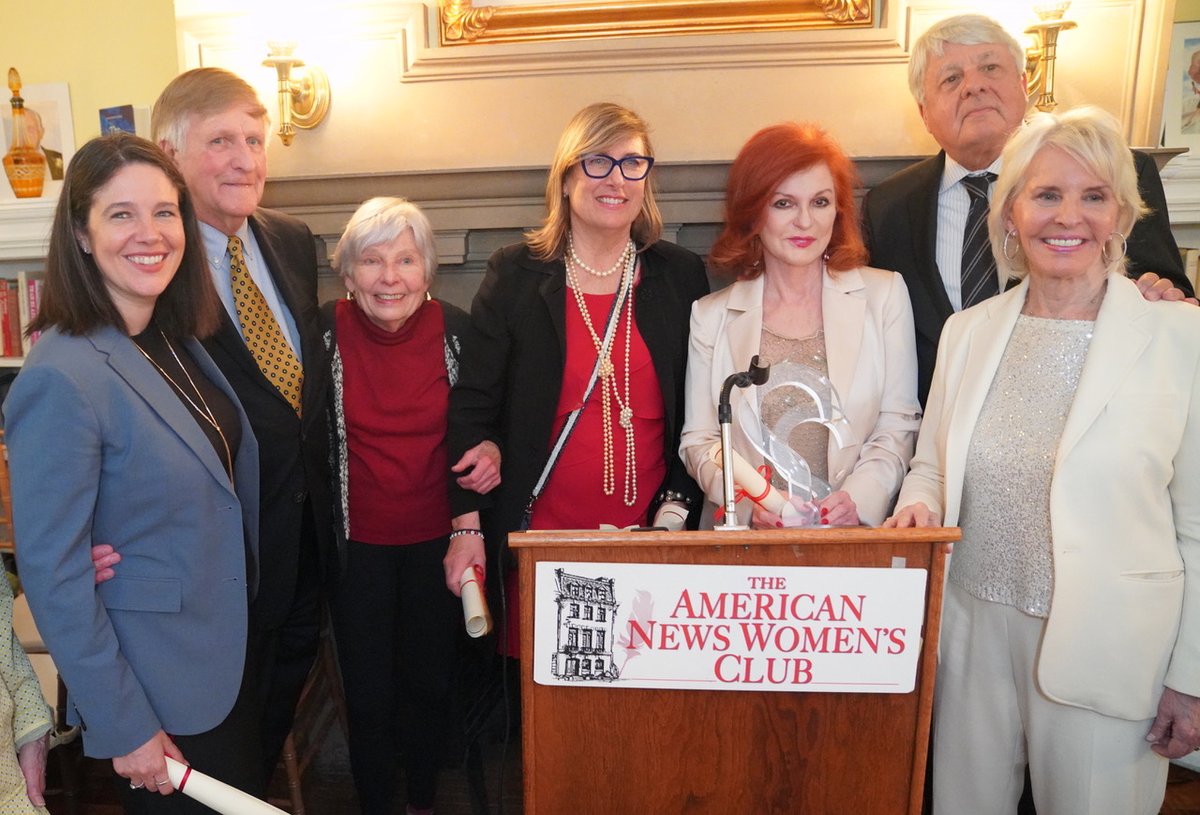 News icon Maureen Dowd made it to the podium at the ANWC to accept the Excellence in Journalism award, 2024. It was a night for the history books: (pictured left to right) Ashley Parker, Kevin Dowd,  Eleanor Clift, Claire Swift, Maureen Dowd, Carl Hulse & Sally Quinn.