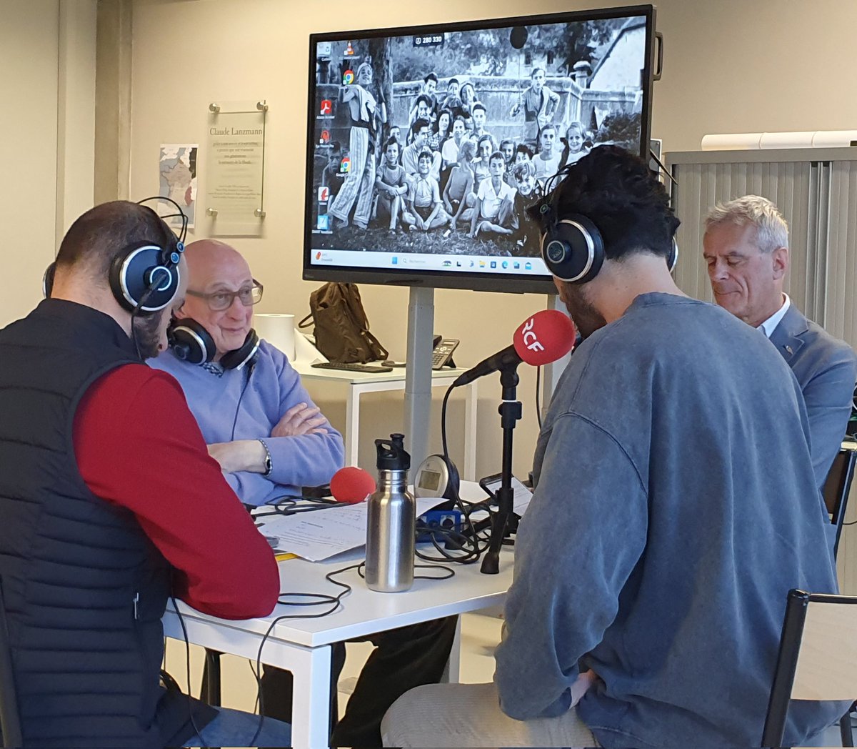 18/19 #RCF en Auvergne Rhône Alpes en direct du <a href="/memorializieu/">Maison d'Izieu</a> à l'occasion des 80 de la rafle de 44 enfants et 7 adultes le 6 avril 1944
mémoire