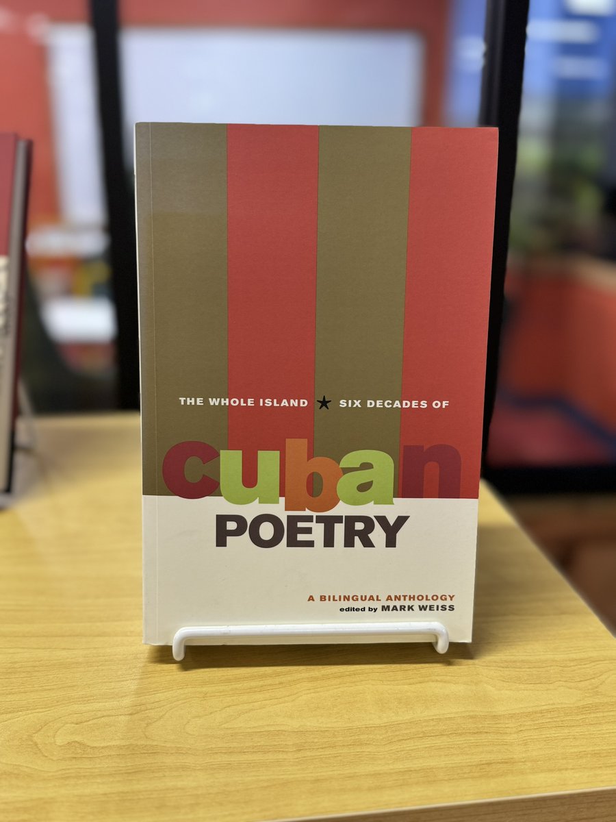 MoffettLibrary's tweet image. Our Book Display for April is up, highlighting National Poetry Month. Come and see what books we have out! ✒️
#msutexas #moffettlibrary #clubmoffett