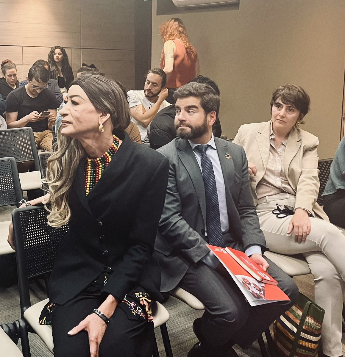 Caribeafirmativ's tweet photo. 🟡🏳️‍🌈🏳️‍⚧️ #hoy en juntanza con la sociedad civil, @Charlottecubi y @CaroGiraBo por unas ciudadanías diversas y florecidas #DDHH en la presentación del informe #incontables https://t.co/Q6zv9OpuW7