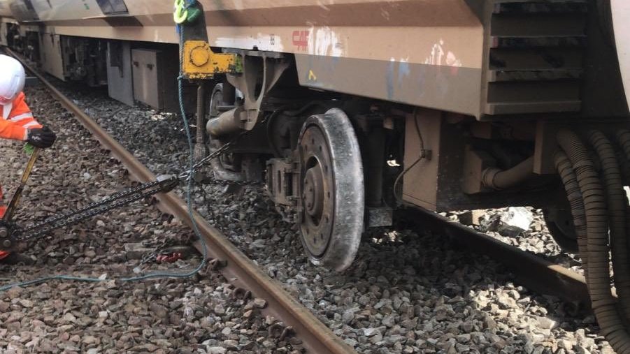 🚆 Engineers are continuing to repair the railway after a Northern train derailed in Grange-over-Sands, two weeks ago. It's hoped the work will be completed by the end of April. A bus replacement service is running between Barrow and Lancaster.