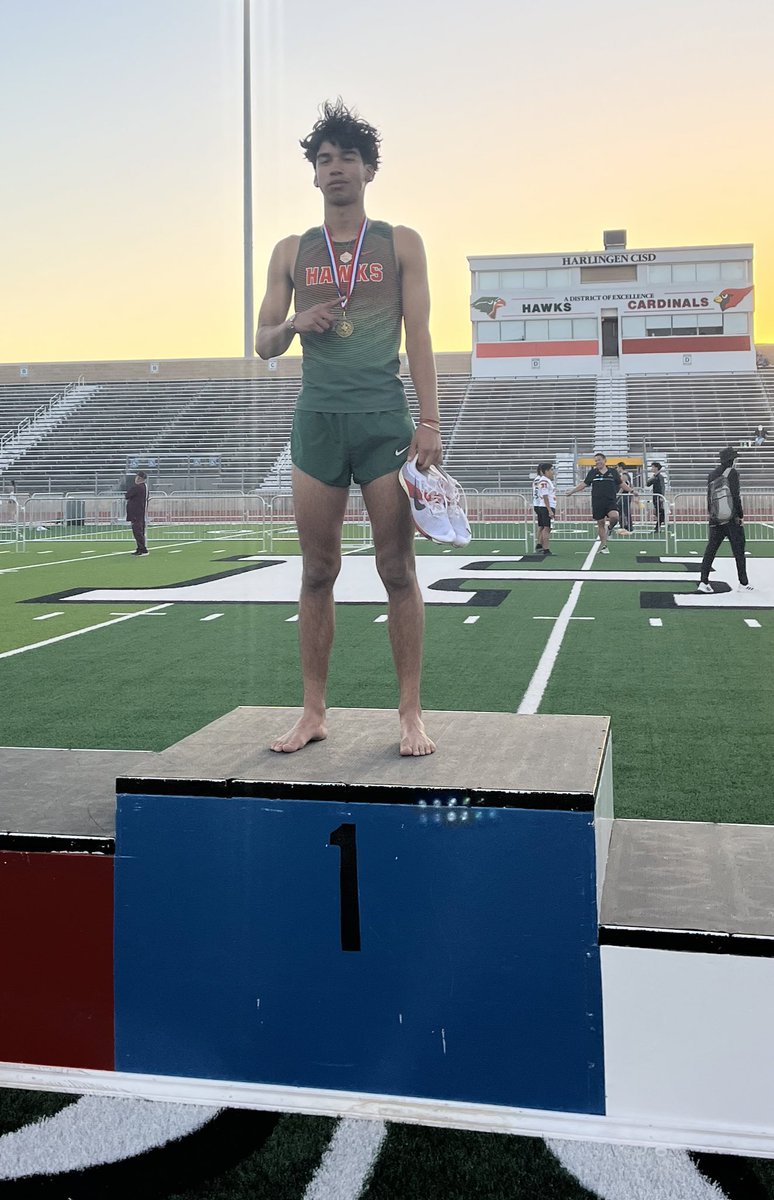 SouthHawkXCTF's tweet photo. That's a wrap from the 32-5A District Championships! Our Lady Hawks Varsity team were crowned as DISTRICT CHAMPIONS for the 3rd year in a row. We are so proud of all our athletes that came out and COMPETED.
🏆2024 Girls District Champions (3-Peat)
🥈2024 Boys Team Runner up https://t.co/cfCUY03Lwv