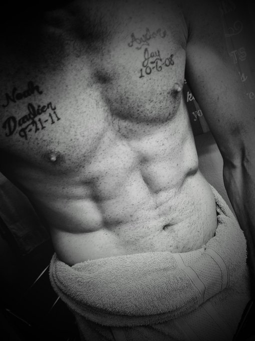 Happy Friday to all you sexy people out there ! #HappyFriday #Friday https://t.co/NNi60bbCIz<a href="/tag/friday"class="tags"><span>#friday</span></a><a href="/tag/happyfriday"class="tags"><span>#happyfriday</span></a>