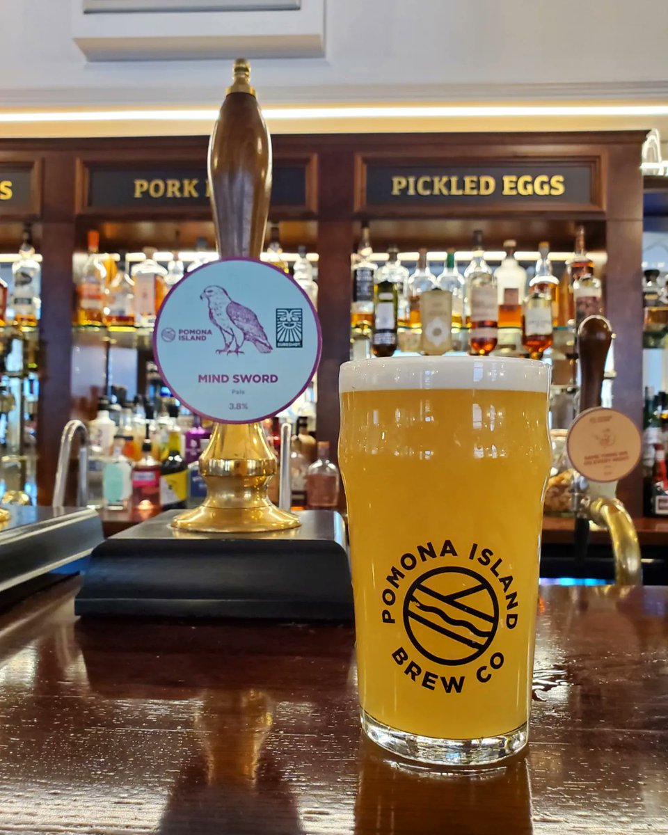 We've got your Friday pint sorted 🍺 Fresh on is @pomonaislandbrew x @sureshotbrew Mind Sword, and would you just look at it 😍 A 3.8% pale with a floral aroma and notes of pineapple and tropical fruits 🍍