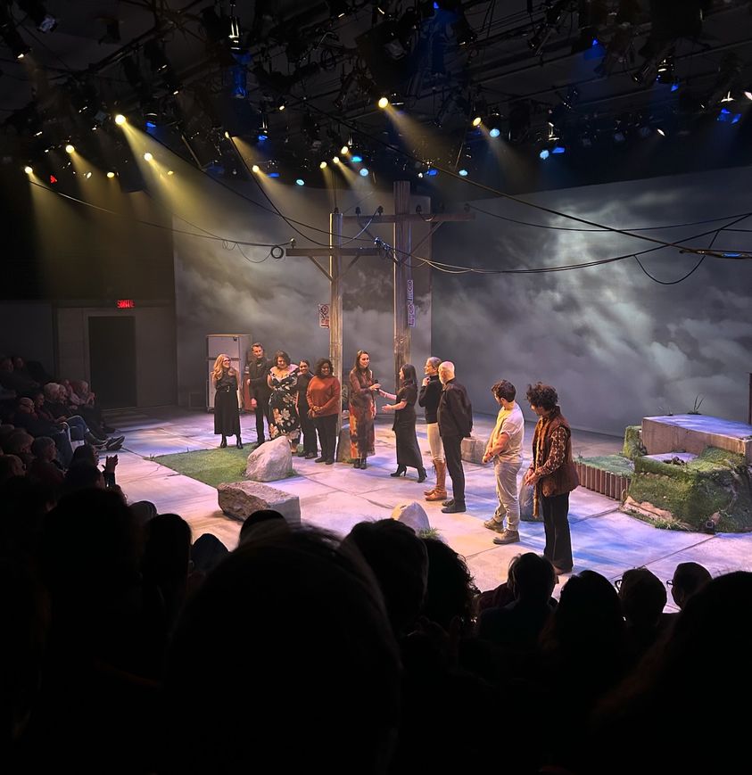 As we say in theatre, the show must go on, even during a snowstorm! ❄️ Congratulations to the cast, the production team, and the crew of Fifteen Dogs on a spectacular evening! Original Set Design by Julie Fox Associate Set Design by Bruno-Pierre Houle