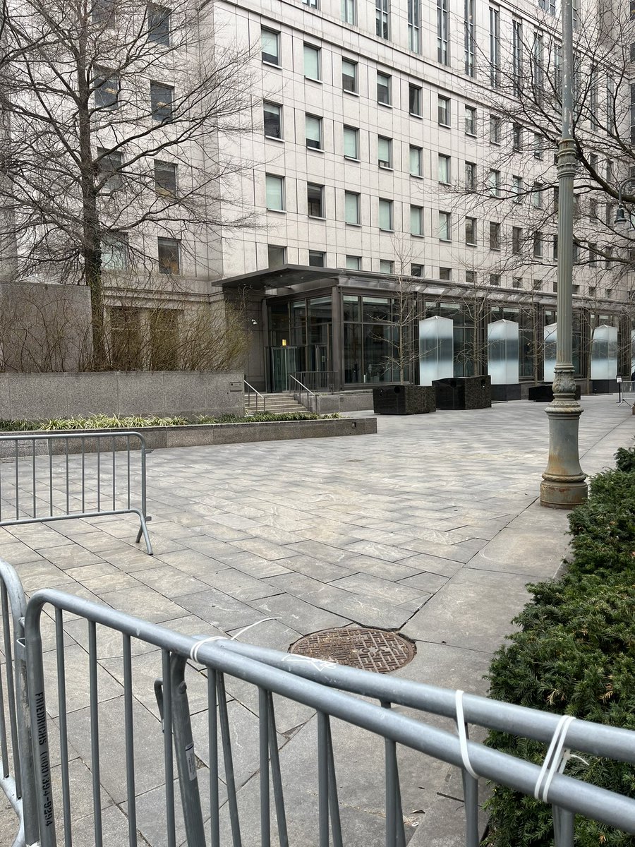 Zack Guzmán tweet media