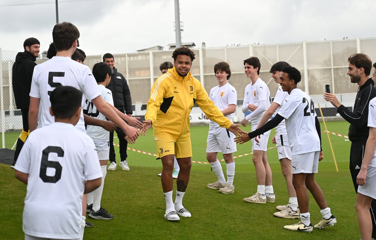 Steven Macdonald (@stevenmac1982) on Twitter photo 👀 AT THOSE FACES!
A truly unforgettable moment for these young players. Meeting and welcoming <a href="/juventusfcen/">JuventusFC 🇬🇧🇺🇸</a> and <a href="/USMNT/">U.S. Soccer Men's National Team</a> star, <a href="/WMckennie/">Weston McKennie</a> onto the training field this week. ⚽️🇺🇸🇮🇹
<a href="/NGIsport/">Next Generation International</a> 👀 AT THOSE FACES!
A truly unforgettable moment for these young players. Meeting and welcoming <a href="/juventusfcen/">JuventusFC 🇬🇧🇺🇸</a> and <a href="/USMNT/">U.S. Soccer Men's National Team</a> star, <a href="/WMckennie/">Weston McKennie</a> onto the training field this week. ⚽️🇺🇸🇮🇹
<a href="/NGIsport/">Next Generation International</a>