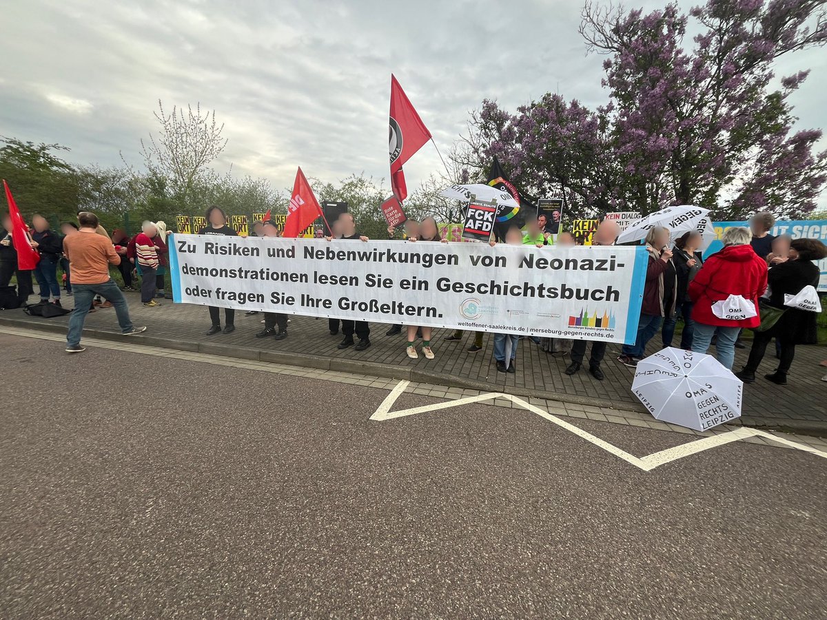 __maxnum__'s tweet photo. Die Kundgebung ist beendet. Danke an alle die da waren! Danke aber insbesondere an das Bündnis Merseburg für Vielfalt und Zivilcourage. 🙏🏽
#Mer0504 https://t.co/C2mPRrsVUI