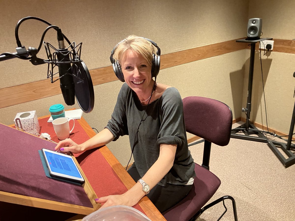 A delightful time narrating some incredible short stories ⁦@StrathPub⁩ thank you for having me! #narration #audiobooks #narrator #shortstories