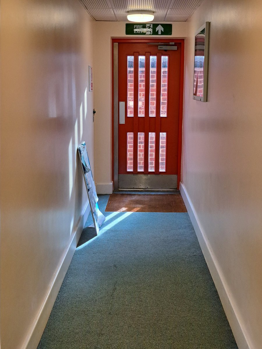 Just come back from a few days away, and <a href="/PeabodyLDN/">PeabodyLDN</a> still haven't sorted this out. At least the cleaners have vacuumed up.