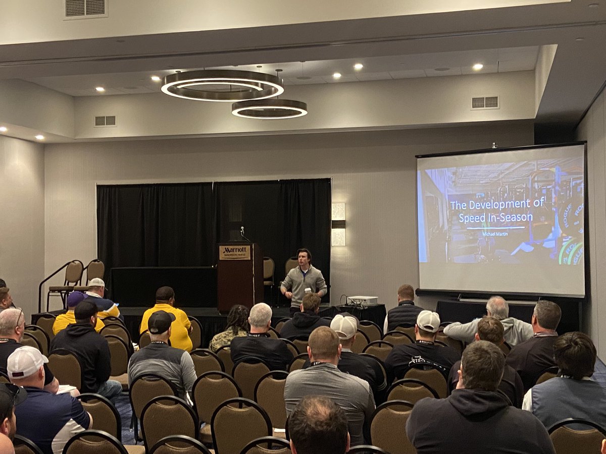 Head Strength & Conditioning Coach Martin talking today at the WFCA! ⛏️@MMartinStrength