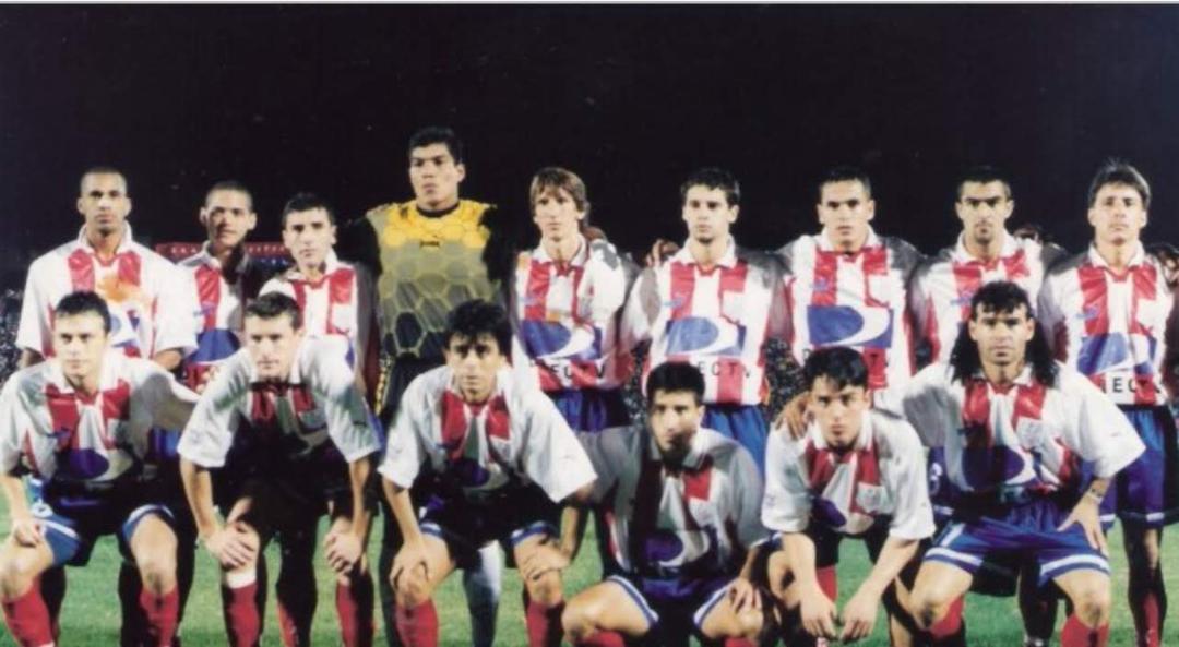 Feliz cumpleaños Estudiantes!!!!!. ( Un día atrasado😔😔) Animos. Todo equipo grande tiene sus malos momentos. Ya volverán las épocas de gloria
Abrazo a todos!!. Se los extraña