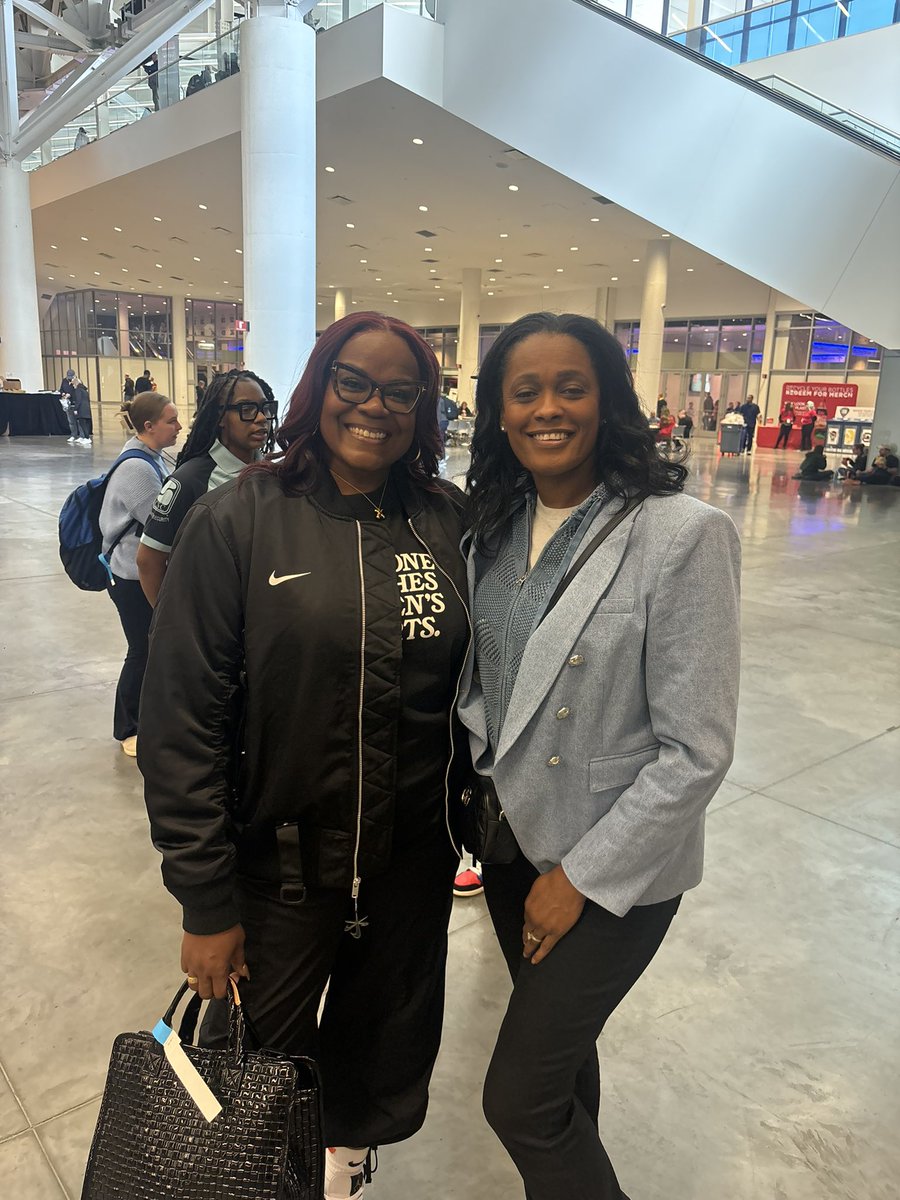 Swin Cash (@swincash) on Twitter photo Great seeing you <a href="/airswoopes22/">Sheryl Swoopes</a> 👑
I remember as a rookie how this woman terrorized our team on simple entry passes! I remember telling a teammate geez hold her off, she said " I DID"! I said then why she keep stealing the ball??
She said, "Because that's Swoopes D*mn" 🤣 Great seeing you <a href="/airswoopes22/">Sheryl Swoopes</a> 👑
I remember as a rookie how this woman terrorized our team on simple entry passes! I remember telling a teammate geez hold her off, she said " I DID"! I said then why she keep stealing the ball??
She said, "Because that's Swoopes D*mn" 🤣