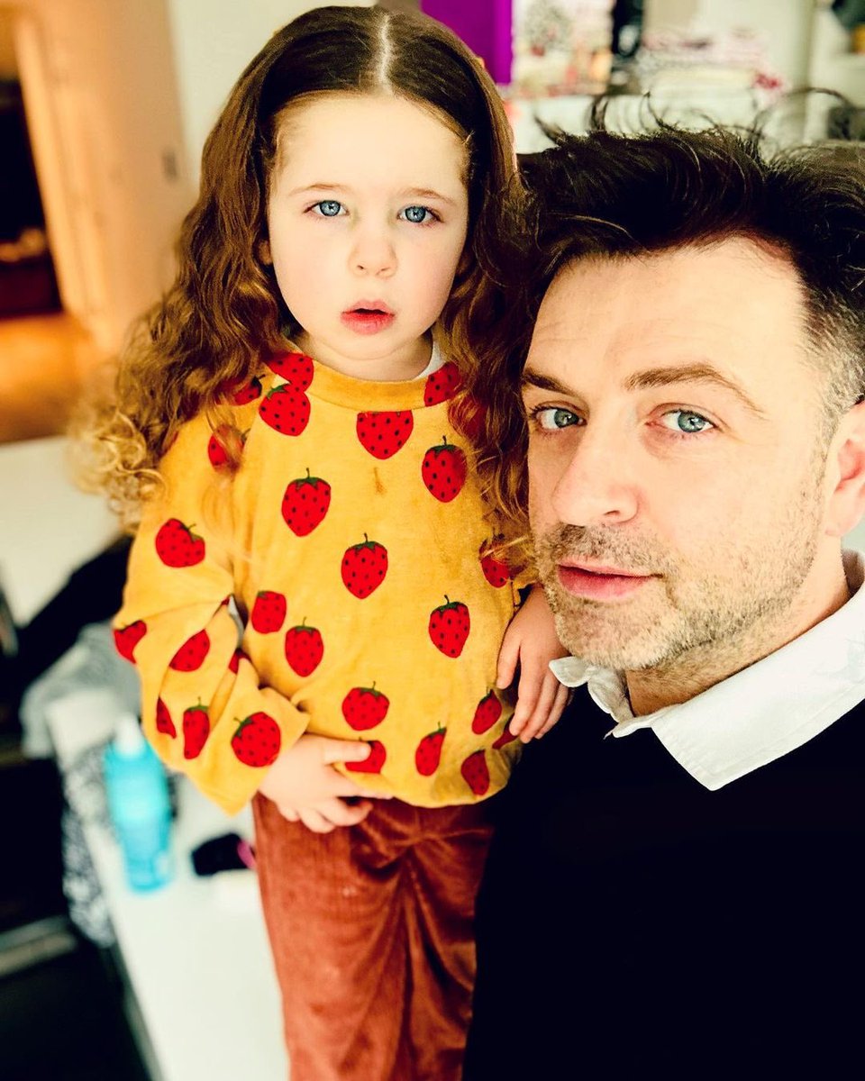 ♥️#TBT to this adorable photo of @MarkusFeehily and little Layla ♥️🥹 Love love love! 😍