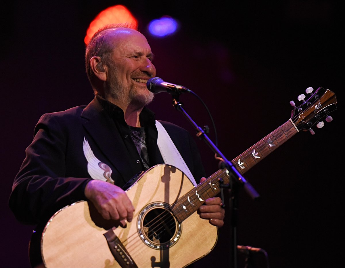 Legendary musician and storyteller @ColinHay blew us away last night with his return to Capital One Hall 🎶 If you were in the audience, what was your favorite moment from the night?! 📸: Patrick Kennedy