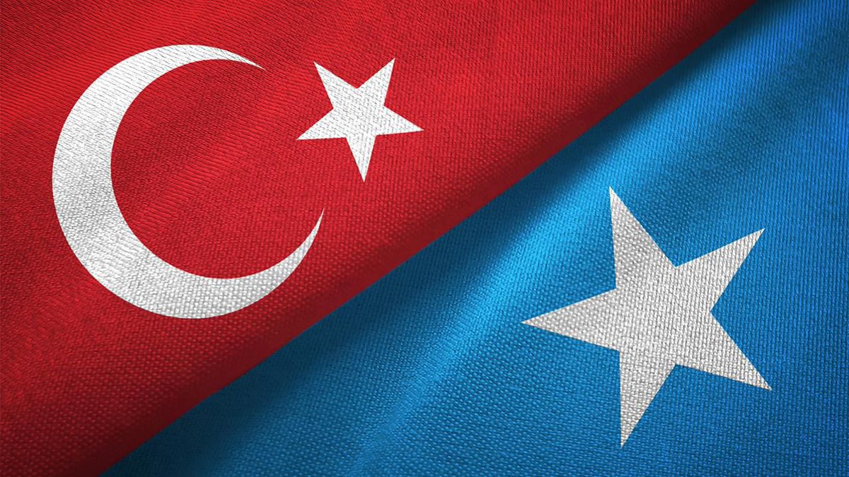 Somali’de gerçekleştirilen hain terör saldırısında hayatını kaybeden vatandaşımız Abdürrahim Yörük’ün naaşını bugün Somalili saygıdeğer Bakanlar, Parlamenterler ve resmi yetkililerle birlikte ülkemize uğurladık.