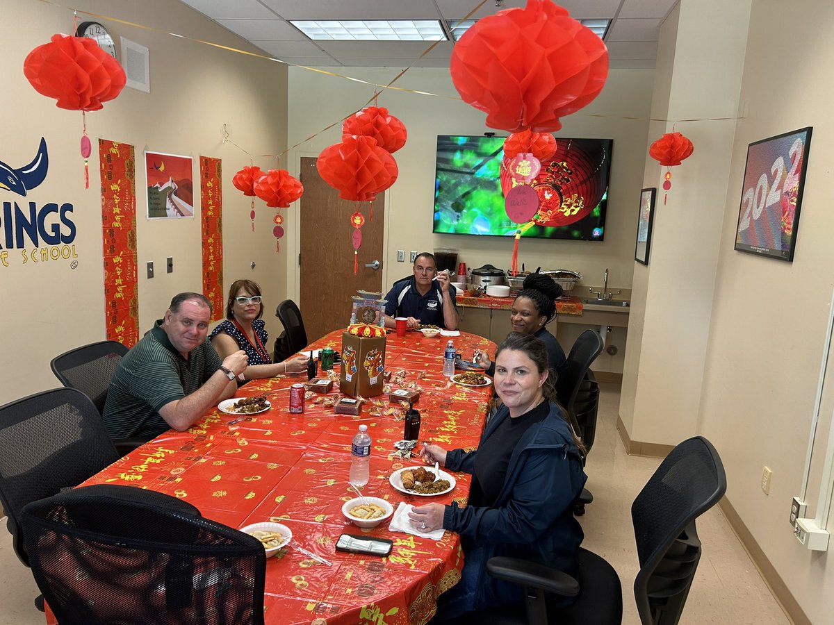 Palm Springs Middle tweet media