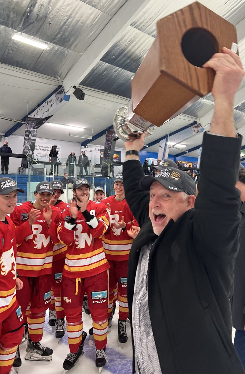 Wishing our HC, Brent Hughes, a very happy birthday today! The boys definitely gave Hughesy the ultimate early birthday gift this week, the Stonehouse Cup! Enjoy your day, Coach! 🔥🔥🔥🔥