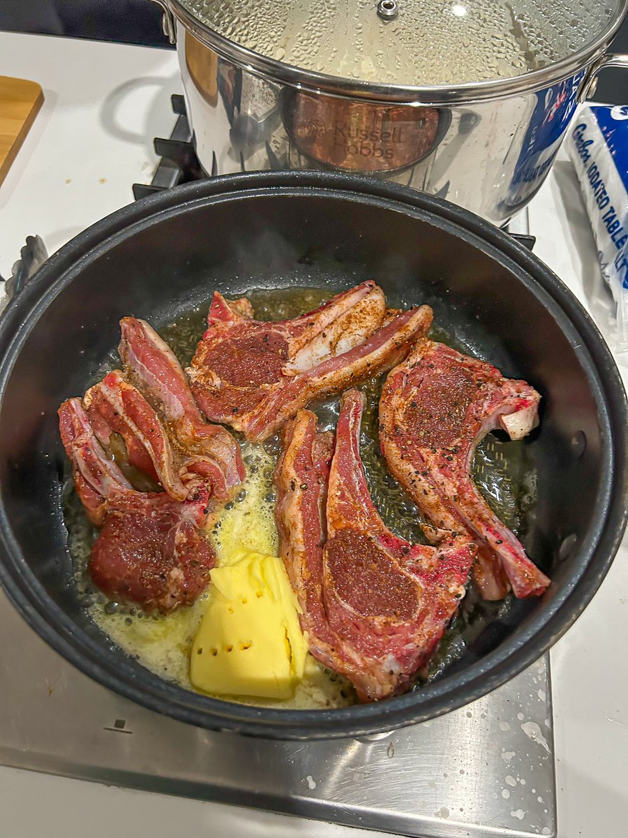 Mary_Yanda's tweet image. That time of the year with the number one host 💃🏿💃🏿 @Mr_Ndash @tasticricesa #moreineverypot #perfecteverytime