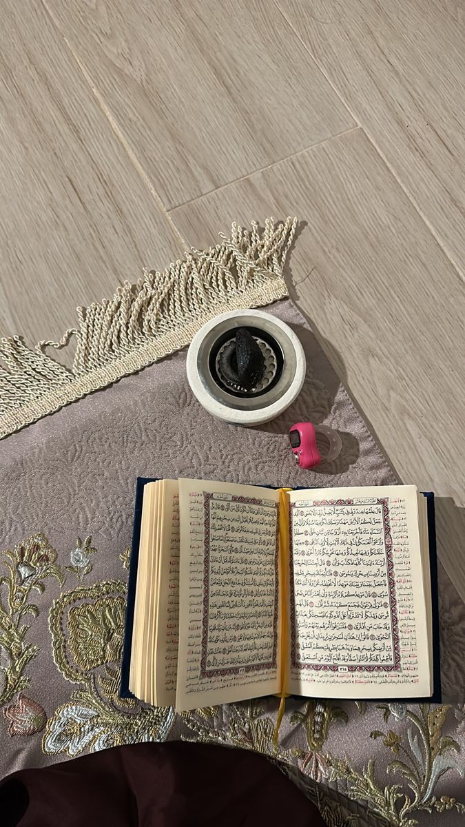 وإنما القرآن هو زادك الروحي فكيف لروحك أن تحيا دون زاد #العشر_lلاواخر_من_رمضان #يوم_Iلجمعه