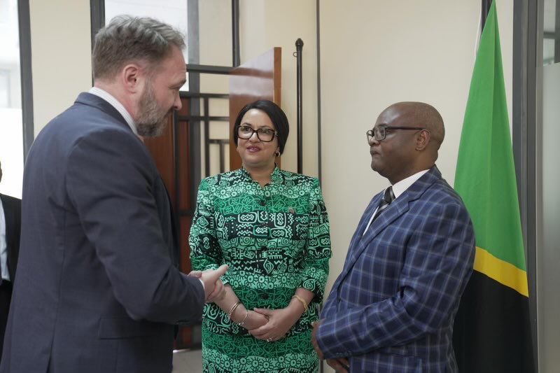 .@DanJoergensen: “Denmark and Tanzania are embarking on a new partnership. Together we will explore new ways of working together. Thank you @mwigulunchemba1, Dr. Selemani Jafo and @kitilam for inspiring conversations today on our future cooperation.”