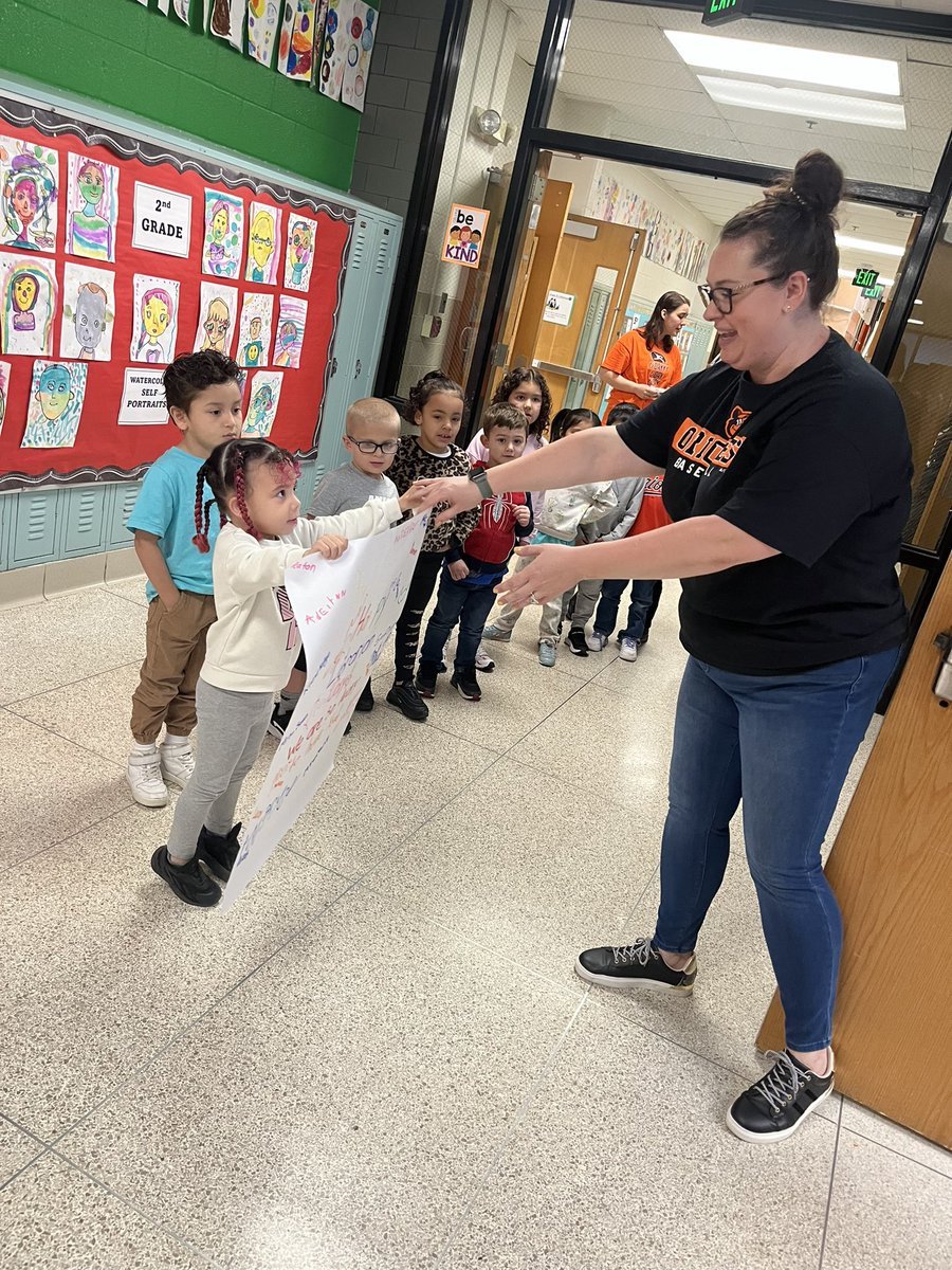 Mrs.Sloan tweet media