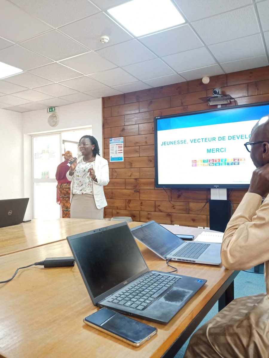 🌟 Un pas de plus vers l'autonomisation des jeunes au Sénégal lors de la réunion du CLEP sur 'Accélérer l’Autonomisation Multidimensionnelle des Jeunes des Régions Nord & Sud'. Le @PNUDSenegal s'engage à intégrer efficacement les jeunes pour un changement positif. #Jeunesse #ODD