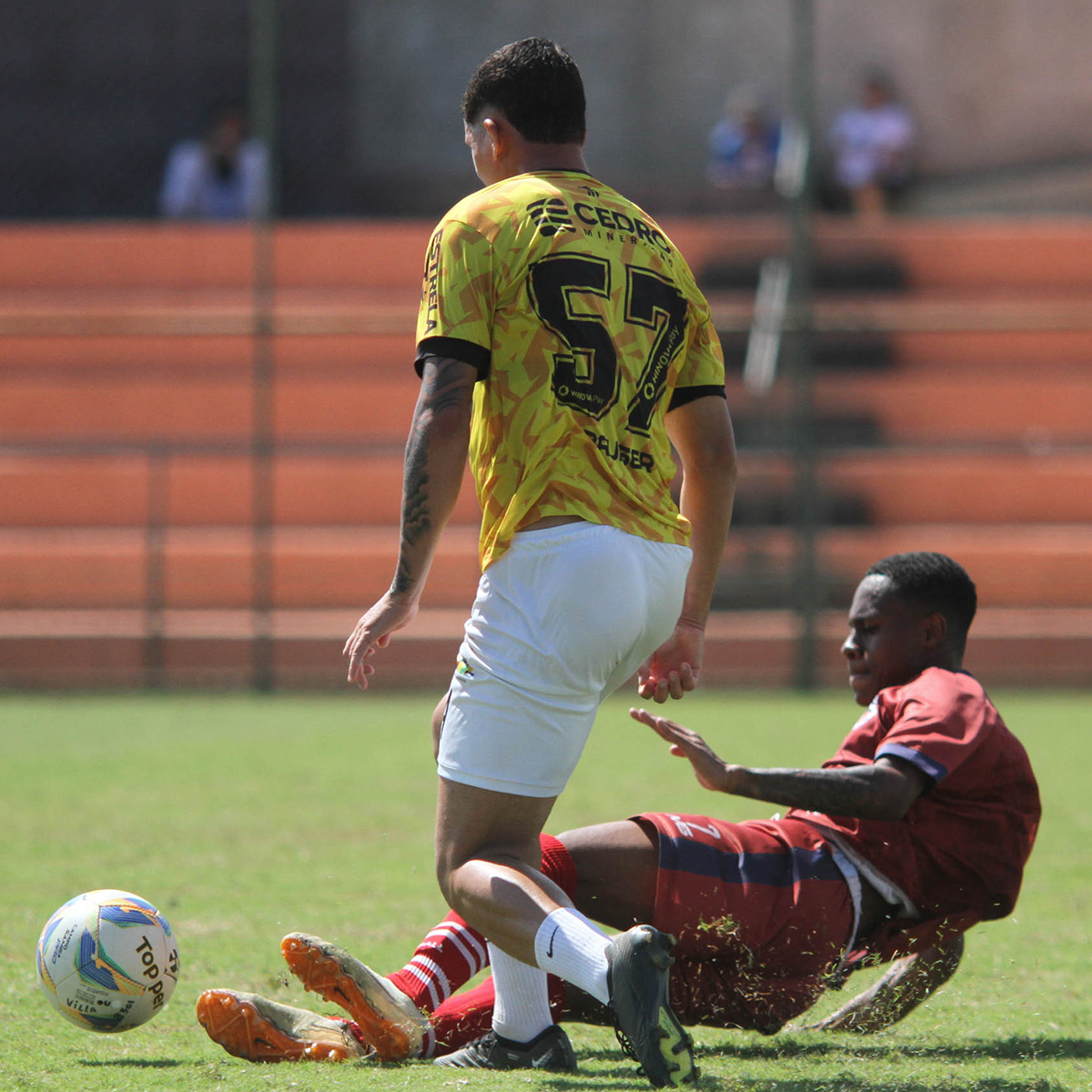 Itabiritofc's tweet photo. Na manhã desta sexta-feira, a equipe Sub-20 encarou o @CoimbraSpts em uma partida amistosa!

O jogo foi bastante equilibrado e acabou empatado por 1 a 1!

Nosso gol foi marcado pelo Alexsander, de falta!

📸 Leo Rodrigues

#GatoDelite https://t.co/AJbdrPZrK0