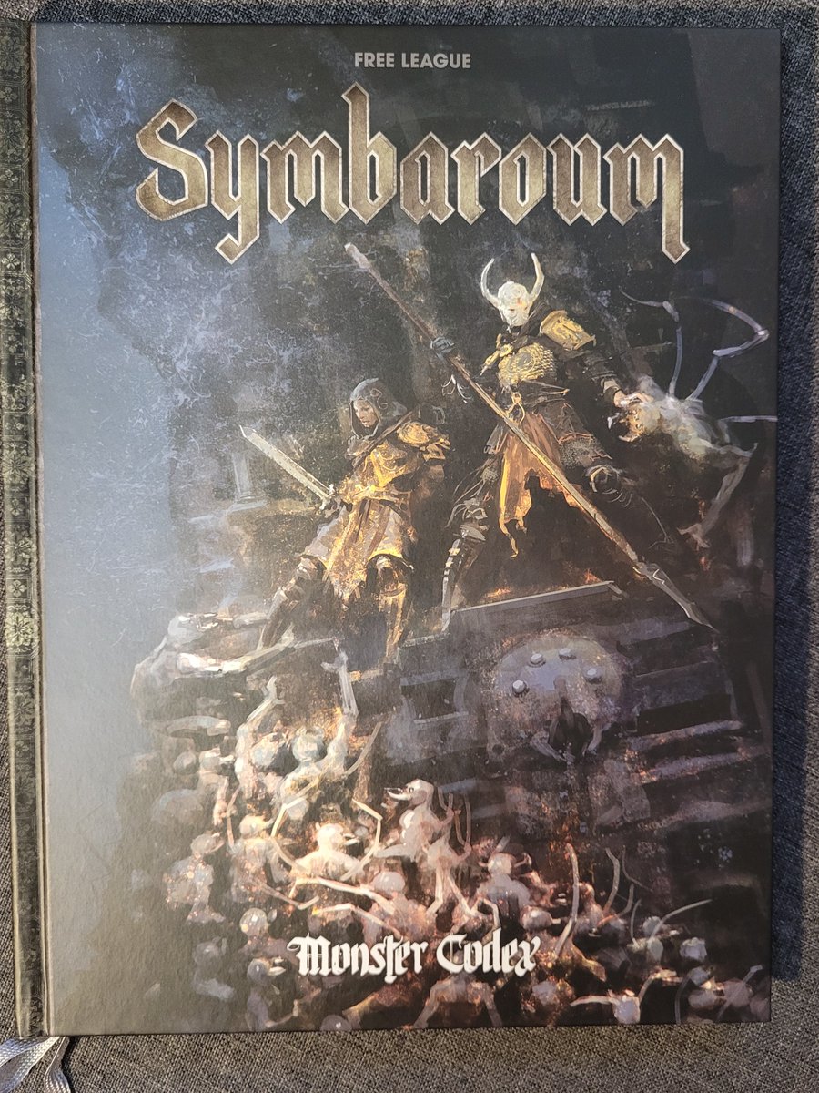 #hobbystreakday55: Tired as hell, but reading some Symbaroum lore :) #symbaroum #freeleague #roleplayinggames #hobbystreak #wepaintminis #tabletopgaming #TTRPGs