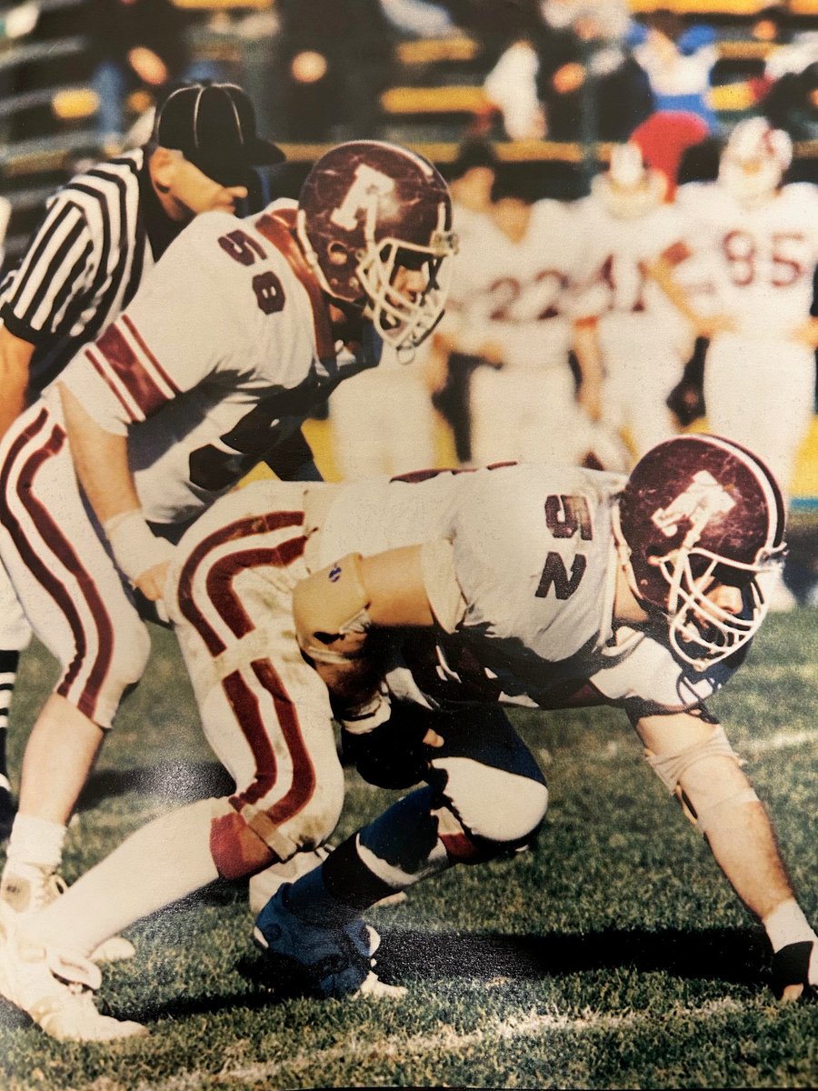 Before Taylor Swift ever laid claim to 1989, Fordham’s class of 1989 knew how to have a good time! Come back to campus for Jubilee Weekend May 31 - June 2 to reconnect and celebrate with your classmates! Register now at the link below.

bit.ly/3HYNkoT