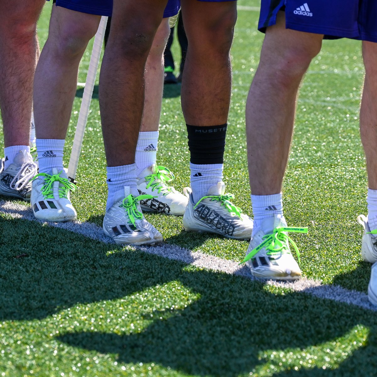 Last week, 35 of our players shaved their heads as part of The Hope Street Foundation's #L4LHeadshave24, and many also sported lime green laces for our game in support of the @HEADstrongFnd! Always happy to support an amazing cause: tinyurl.com/33fbszwm #GoCrossGo