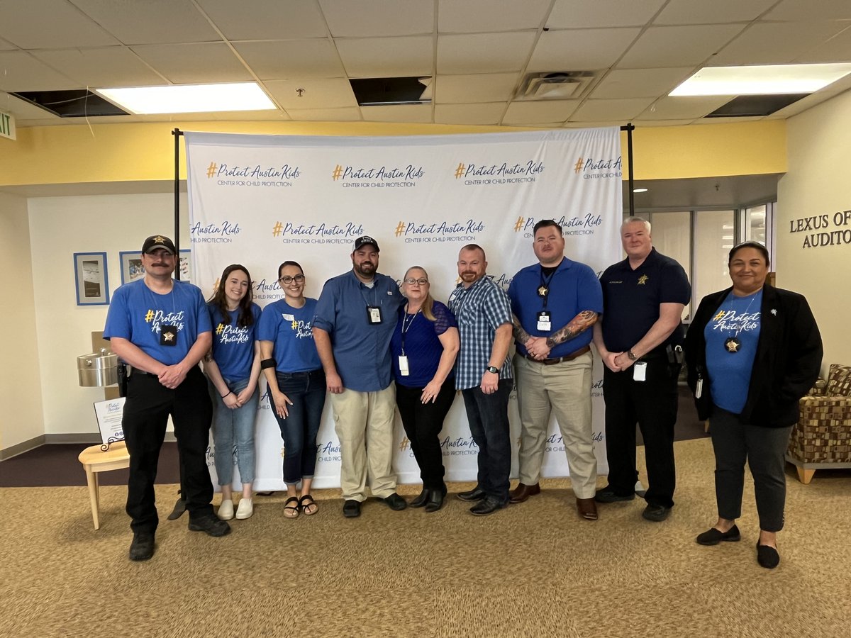 It's #GoBlueDay and we're sporting the color to show our support for Child Abuse Prevention. Our detectives and support staff work tirelessly, using the latest technology and their huge hearts to fight for kids. 🩵