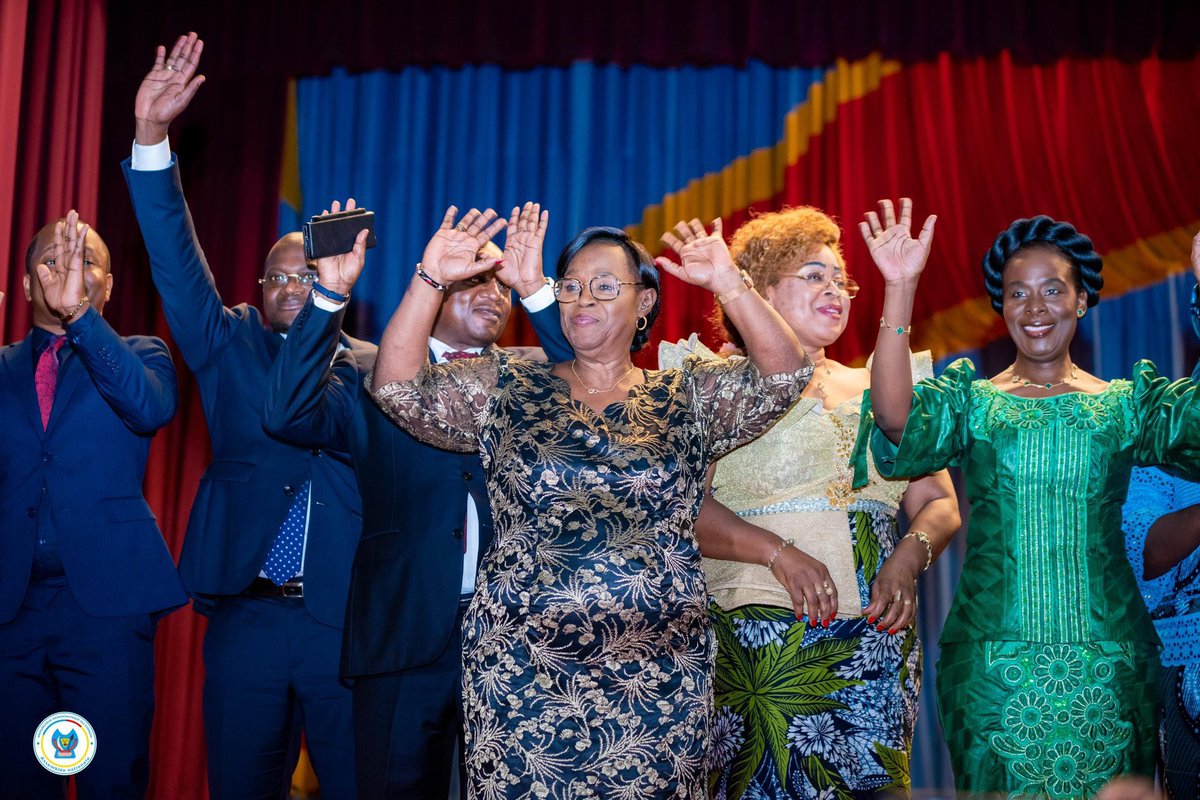 Validé par la cour constitutionnelle, les députés on pris part à l'assemblée nationale et le mandat a été validé ce soir