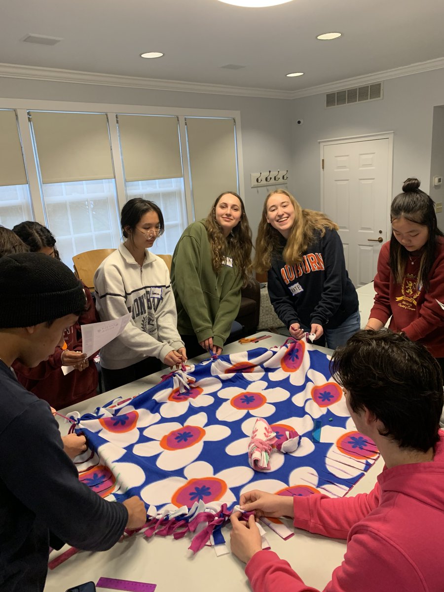 Earlier this week, Pelham seniors and Pelham Memorial High School  students worked together making  blankets for Westchester County families in need. YSOP staff was so encouraged by the students' enthusiasm and interest in  the senior citizens' experiences applying for college.