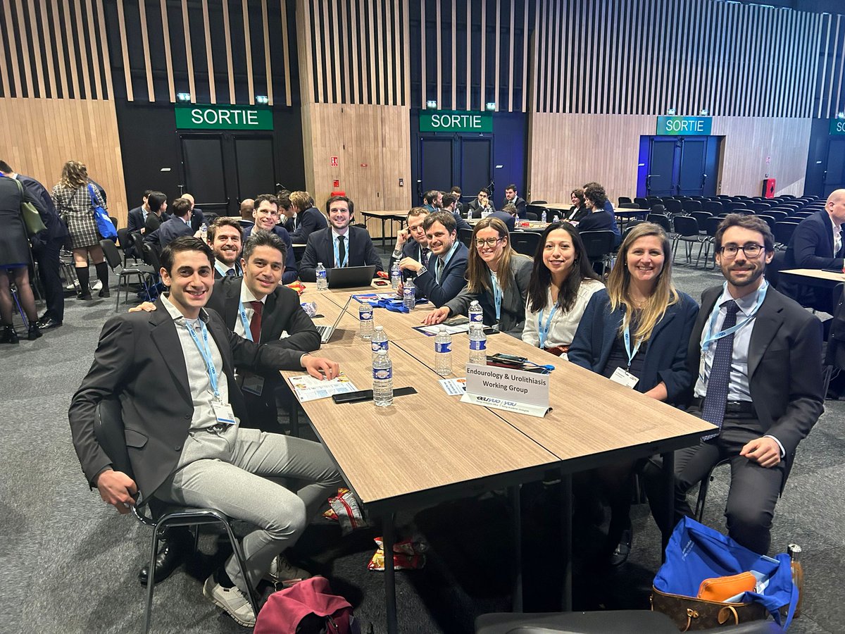 Brainstorming session after interesting lectures from the group at #EAU24. Unfortunately, @MicheleTalso is leaving our group but it's not a goodbye! We're grateful for all his contributions and look forward to working with him again! @Uroweb @ESRUrology @EAU_YAUroTech