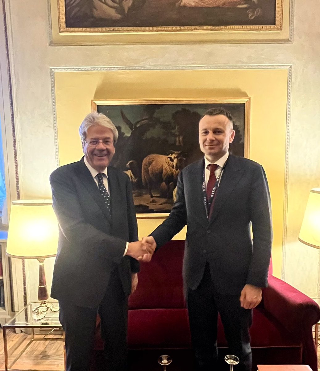 🇪🇺🇺🇦 Minister of Finance of Ukraine @SergiiMarchenk3 met with European Commissioner for the Economy @PaoloGentiloni to discuss 🇺🇦-🇪🇺 cooperation under #UkraineFacility and the implementation of reforms as defined in the Ukraine Plan. Details: surl.li/shoiq