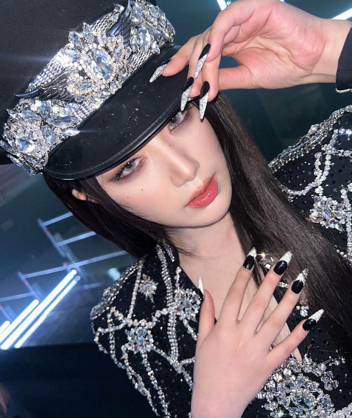 GKaxHatXMAA3V15?format=jpg&name=large