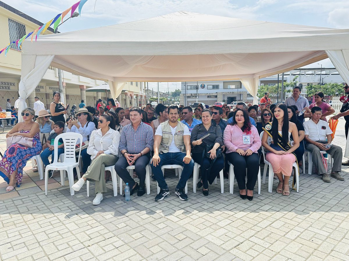 INPCEcuador's tweet photo. 🪢🙌Adicinalmente el proyecto con la participación activa de la comunidad,  proceso que ha generado una apropiación colectiva del patrimonio cultural, creando vínculos que trascienden la conservación.
3/3 https://t.co/XLa6vjcTIw