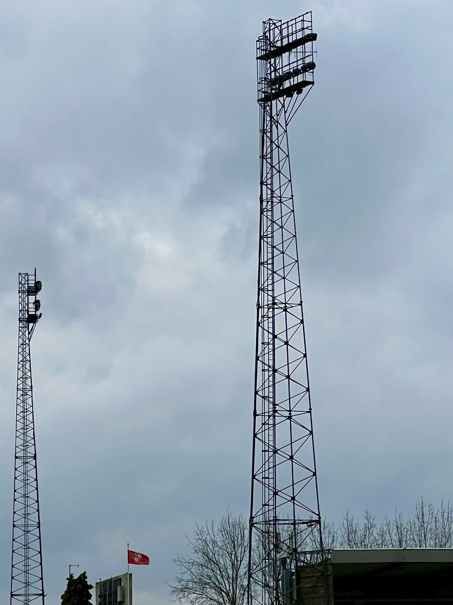 A #FloodlightFriday offering from the County Ground, Swindon. Old school to the max.