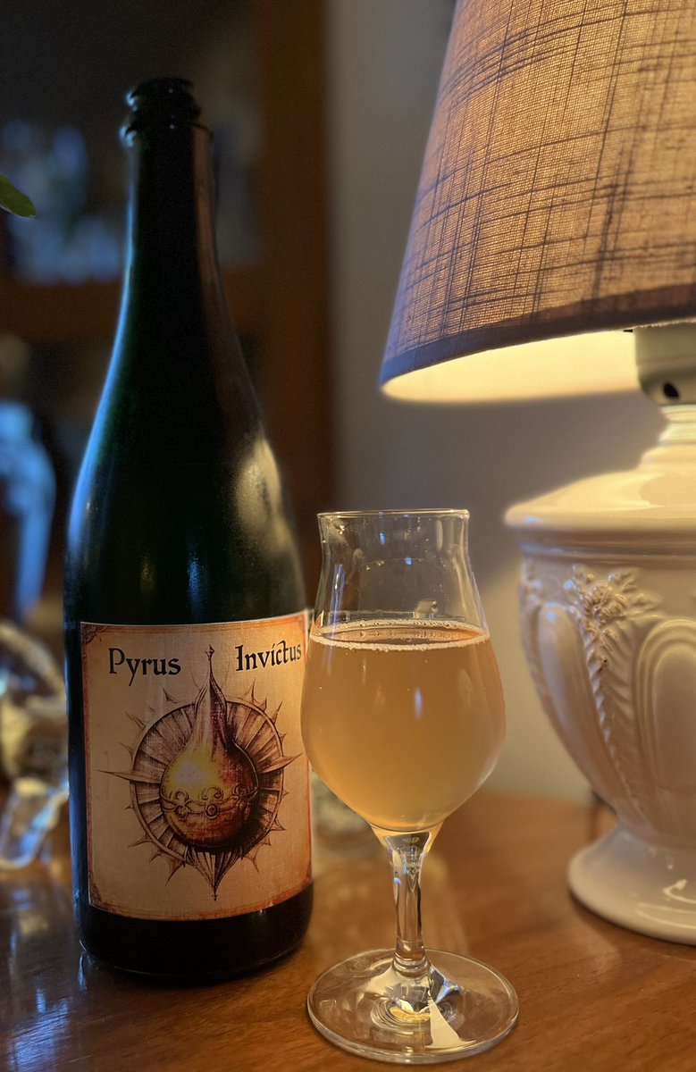 notklev's tweet image. Oh my! I had a glas of my own perry before i open this bottle from @Kertelreiter! This goes far beyond my tries, this is fantastic! Fruity almost sweet but still a nice acidity and i little pinch of tannins. @BarMas this is the best i have had soo far!!