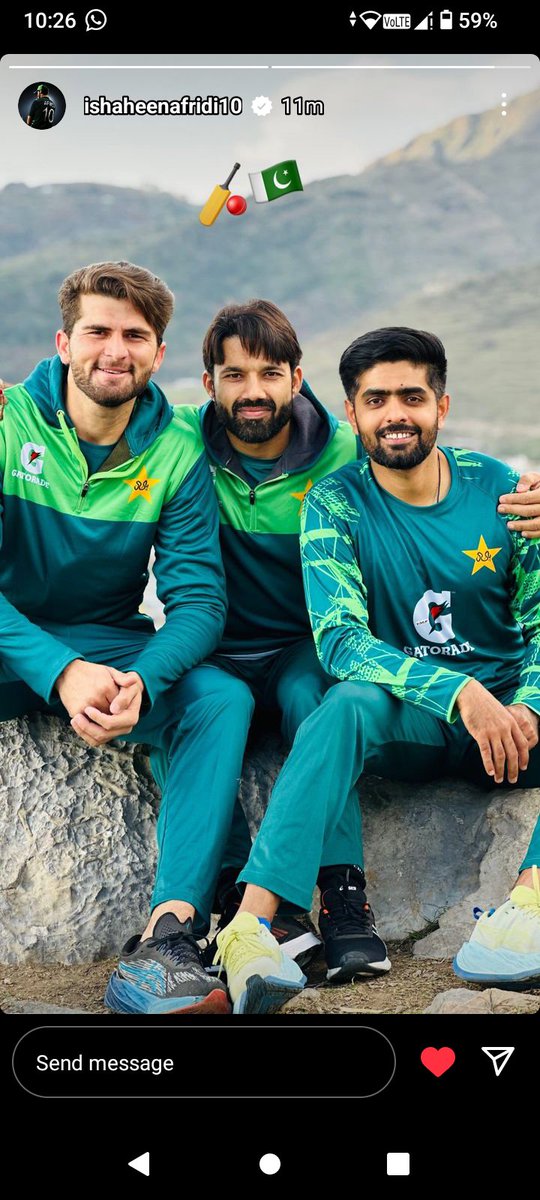 MarYam_PCT's tweet photo. Stay Positive..Love To see them Together ❤️🤲..
#PakistanCricket 
#KakulCamp https://t.co/YzLOodDcaR