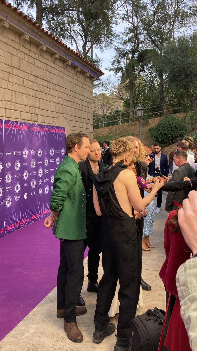 Gåte is looking suave for the Purple Carpet!