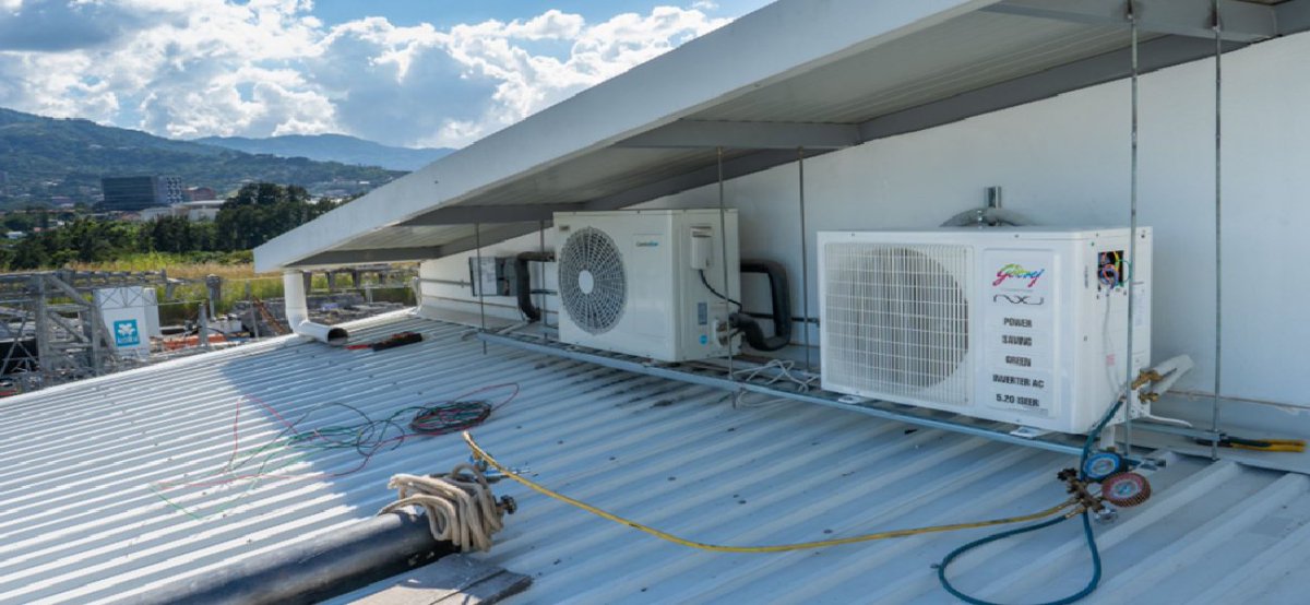 #Webinar Leveraging the #Cooling Sector for Ambitious #NDCs: Policy Instruments and Holistic #Mitigation Approaches in #Grenada 📅 April 12, 2024 ⏰ 2-3pm UTC 👉green-cooling-initiative.org/about-us/our-p…