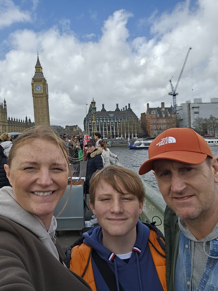 Gareth John tweet media