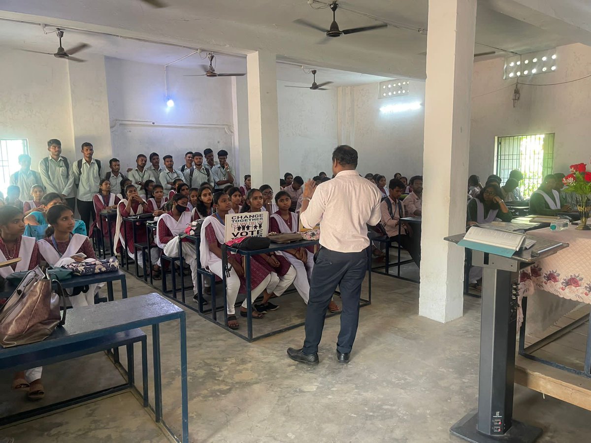 Electoral awareness through SVEEP program in Burla NAC College 
#ChunavKaParv #DeshKaGarv